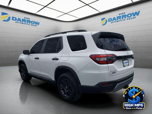 Platinum White Pearl 2025 Honda Pilot TrailSport
