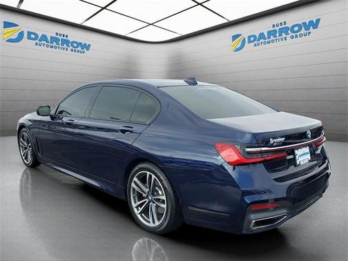 2022 BMW 740 i xDrive