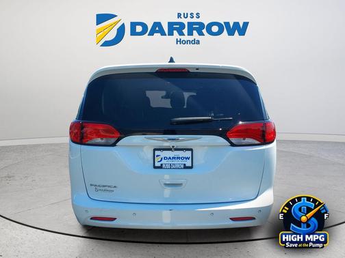Bright White Clearcoat 2018 Chrysler Pacifica L