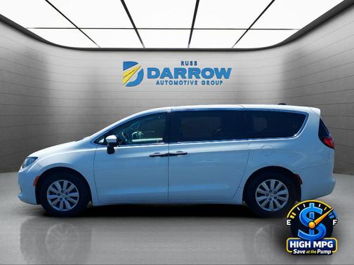 Bright White Clearcoat 2018 Chrysler Pacifica L