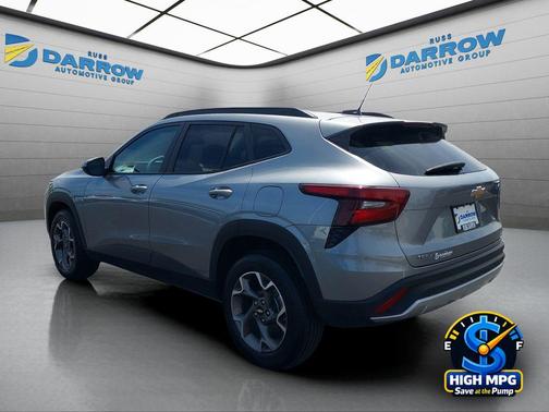 Sterling Gray Metallic 2025 Chevrolet Trax LT