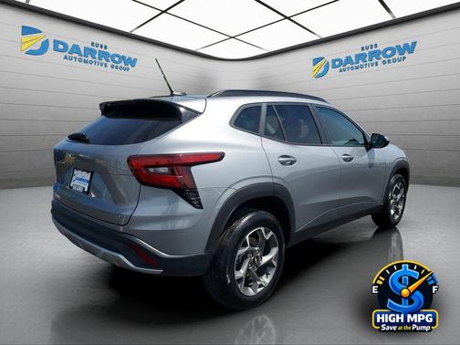 Sterling Gray Metallic 2025 Chevrolet Trax LT