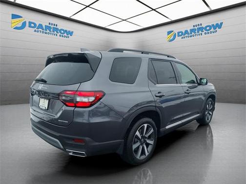 2025 Honda Pilot Touring 8-Passenger