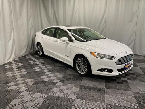 2014 Ford Fusion Hybrid SE