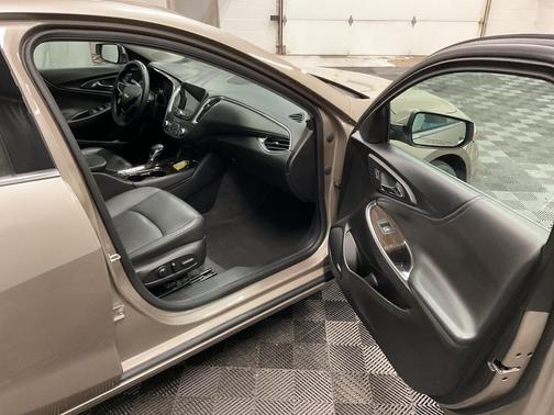 2024 Chevrolet Malibu FWD 2LT