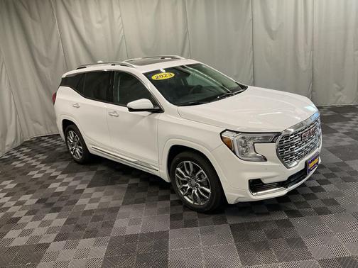 2023 GMC Terrain Denali