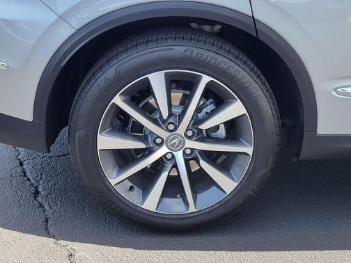 Solar Silver Metallic 2026 Acura MDX Technology Package