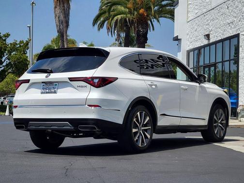 Platinum White Pearl 2026 Acura MDX Technology Package