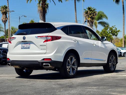 Platinum White Pearl 2025 Acura RDX Technology Package