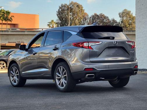 Liquid Carbon Metallic 2023 Acura RDX Technology Package