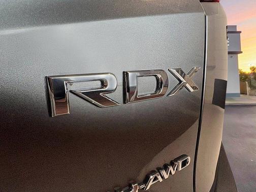 Liquid Carbon Metallic 2026 Acura RDX Technology Package