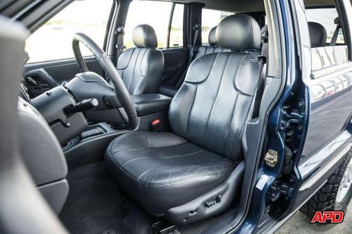 2000 Jeep Grand Cherokee Laredo 4WD