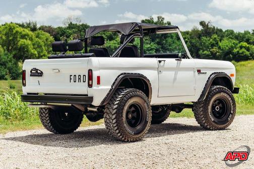 White 1977 Ford Bronco