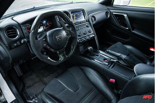 2014 Nissan GT-R Premium