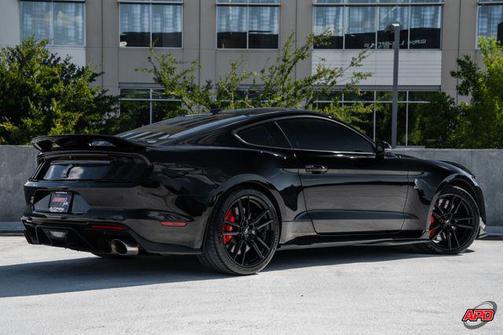 2022 Ford Shelby GT500 Base
