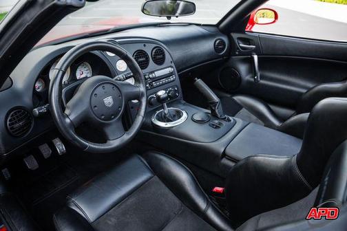 Viper Red Clearcoat/Black Soft Top 2004 Dodge Viper SRT10