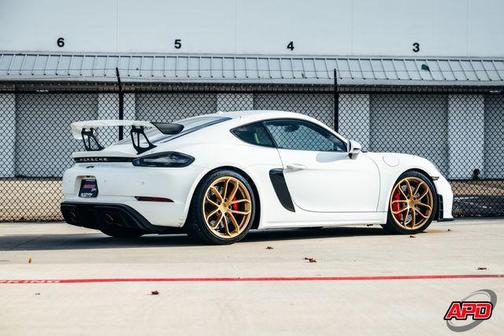 2020 Porsche 718 Cayman GT4