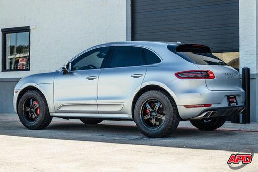 2015 Porsche Macan Turbo