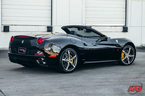 2014 Ferrari California Base