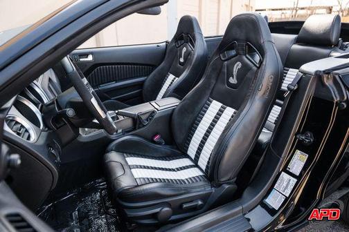 2013 Ford Shelby GT500 Base