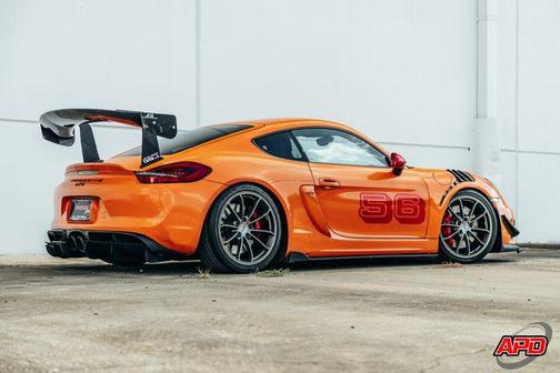 2016 Porsche Cayman GT4