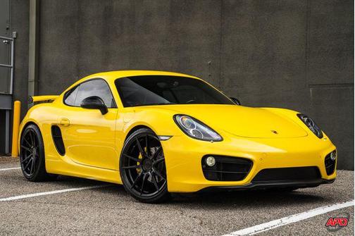 Racing Yellow 2016 Porsche Cayman GT4