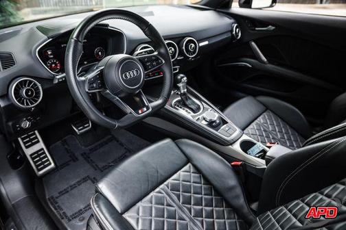 Mythos Black Metallic 2022 Audi TTS 2.0T