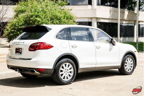2012 Porsche Cayenne Base
