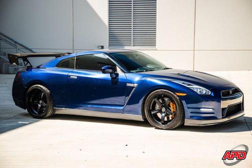 Deep Blue Pearl 2014 Nissan GT-R Premium