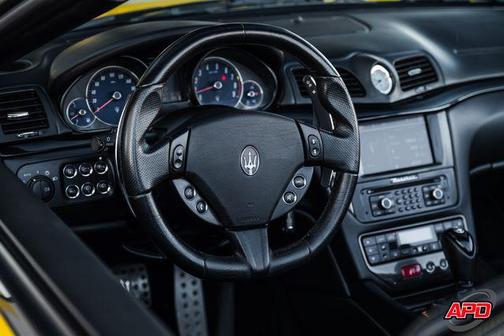 Giallo Granturismo 2014 Maserati GranTurismo Sport