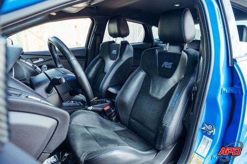 Nitrous Blue Quad-Coat 2016 Ford Focus RS Base