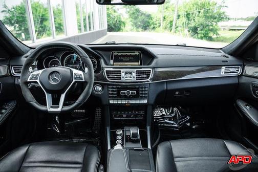 2015 Mercedes-Benz E-Class 4MATIC