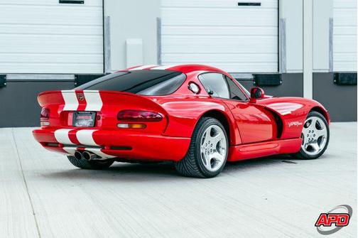 Red 2002 Dodge Viper GTS Final Edition