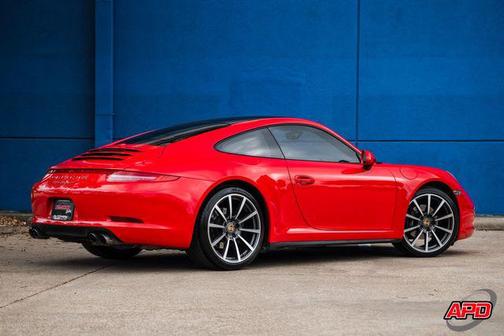 2014 Porsche 911 Carrera 4