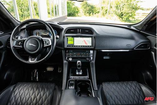 2020 Jaguar F-PACE SVR P550 AWD Automatic