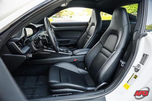 2022 Porsche 911 Carrera