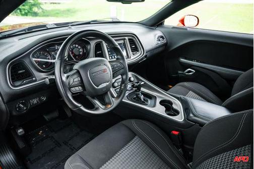 2022 Dodge Challenger SXT