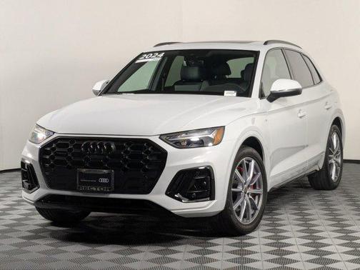 2024 Audi Q5 Premium Plus 55 TFSI e S line quattro S tronic