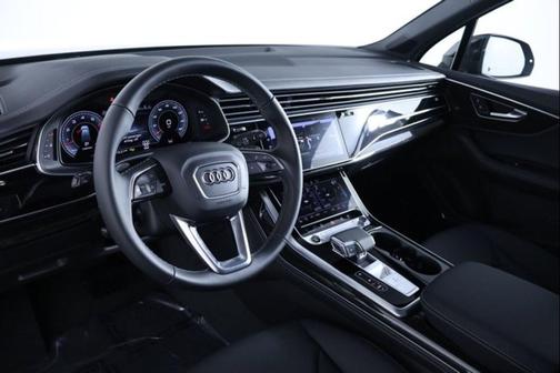 2026 Audi Q7 55 Premium Plus