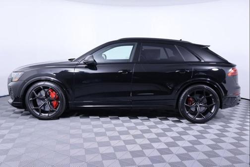 Mythos Black Metallic 2026 Audi RS Q8 4.0T