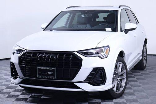 2025 Audi Q3 Premium 45 TFSI S line quattro Tiptronic