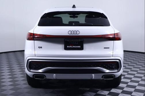 Arkona White 2026 Audi Q5 Sportback Premium TFSI quattro S tronic