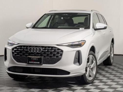 2025 Audi Q5 Premium Plus TFSI quattro S tronic