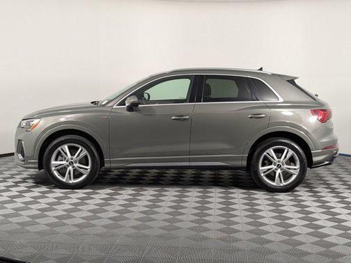 2022 Audi Q3 Premium 45 TFSI S line quattro Tiptronic