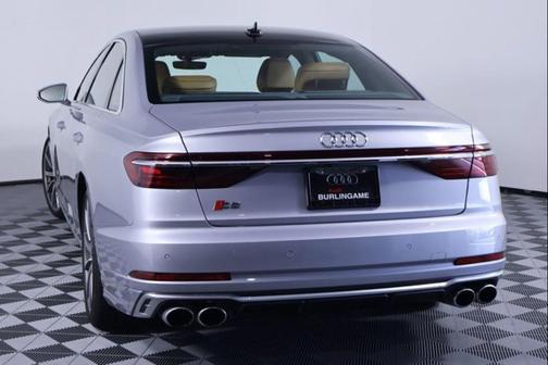 Florett Silver Metallic 2025 Audi S8 4.0T