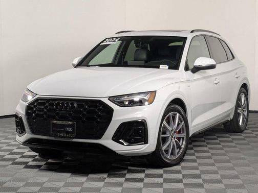 2024 Audi Q5 Premium Plus 55 TFSI e S line quattro S tronic