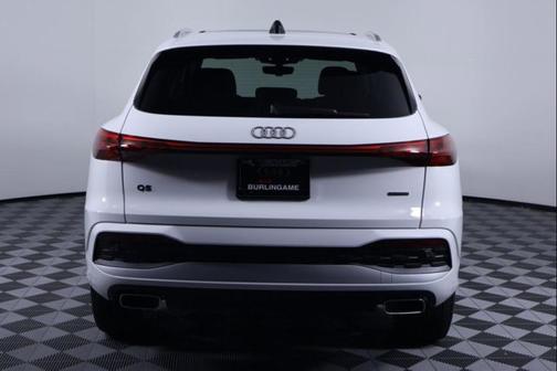 Arkona White 2026 Audi Q5 Premium TFSI quattro S tronic