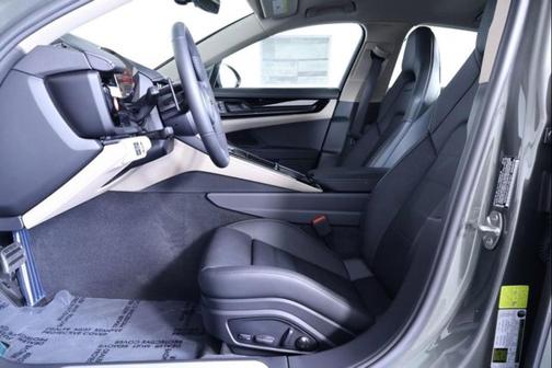 2026 Porsche Panamera 4