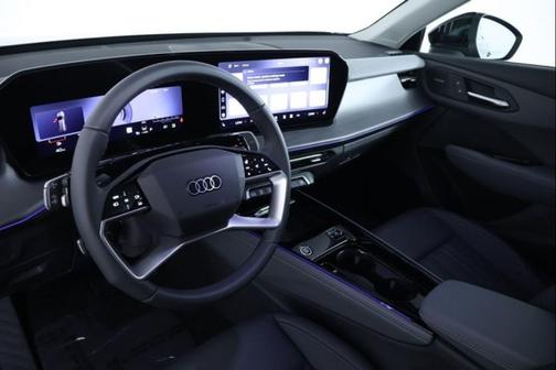 Mythos Black Metallic 2026 Audi Q3 TFSI quattro S tronic