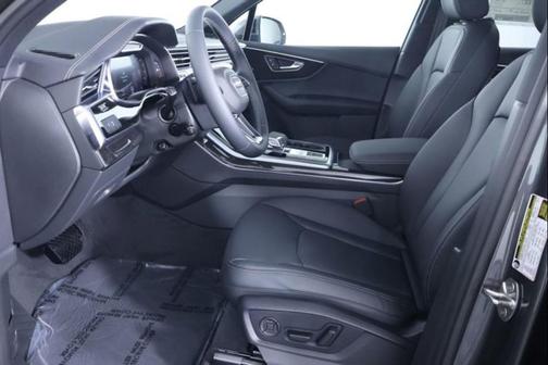 Samurai Gray Metallic 2026 Audi Q7 45 Premium